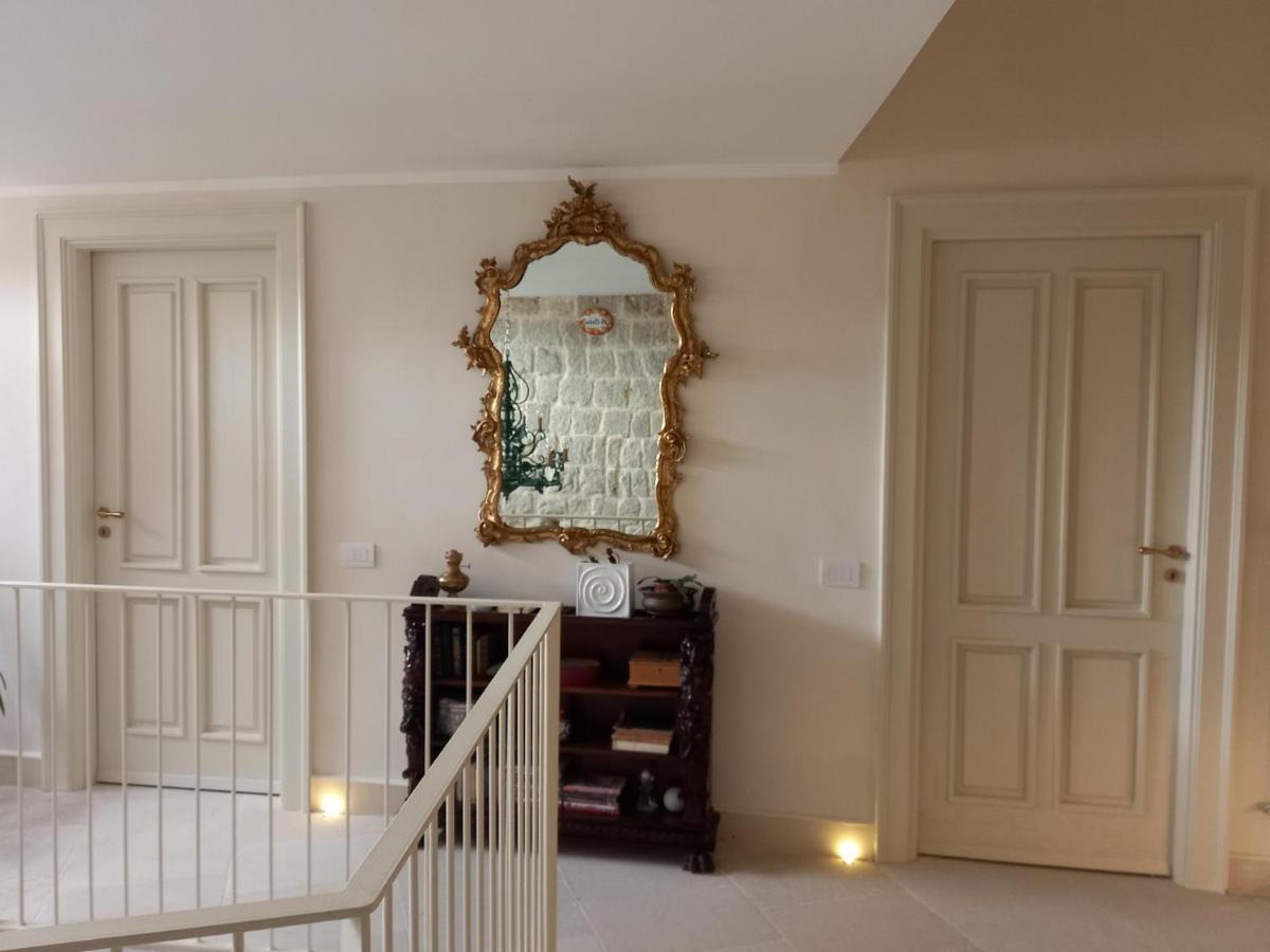 Le Petit Palais - Naples Bed & Breakfast Екстериор снимка