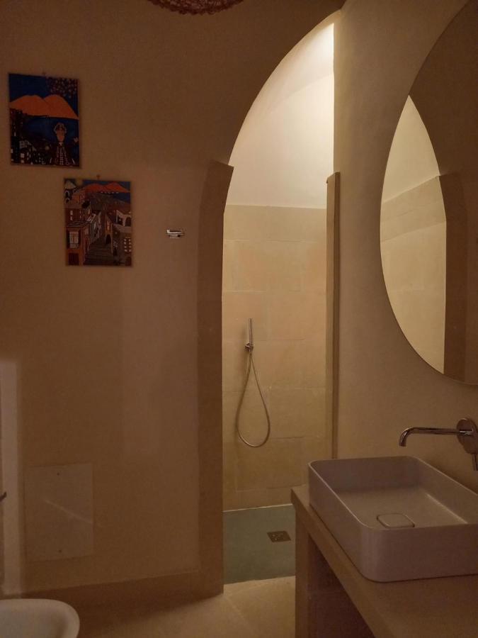Le Petit Palais - Naples Bed & Breakfast Екстериор снимка