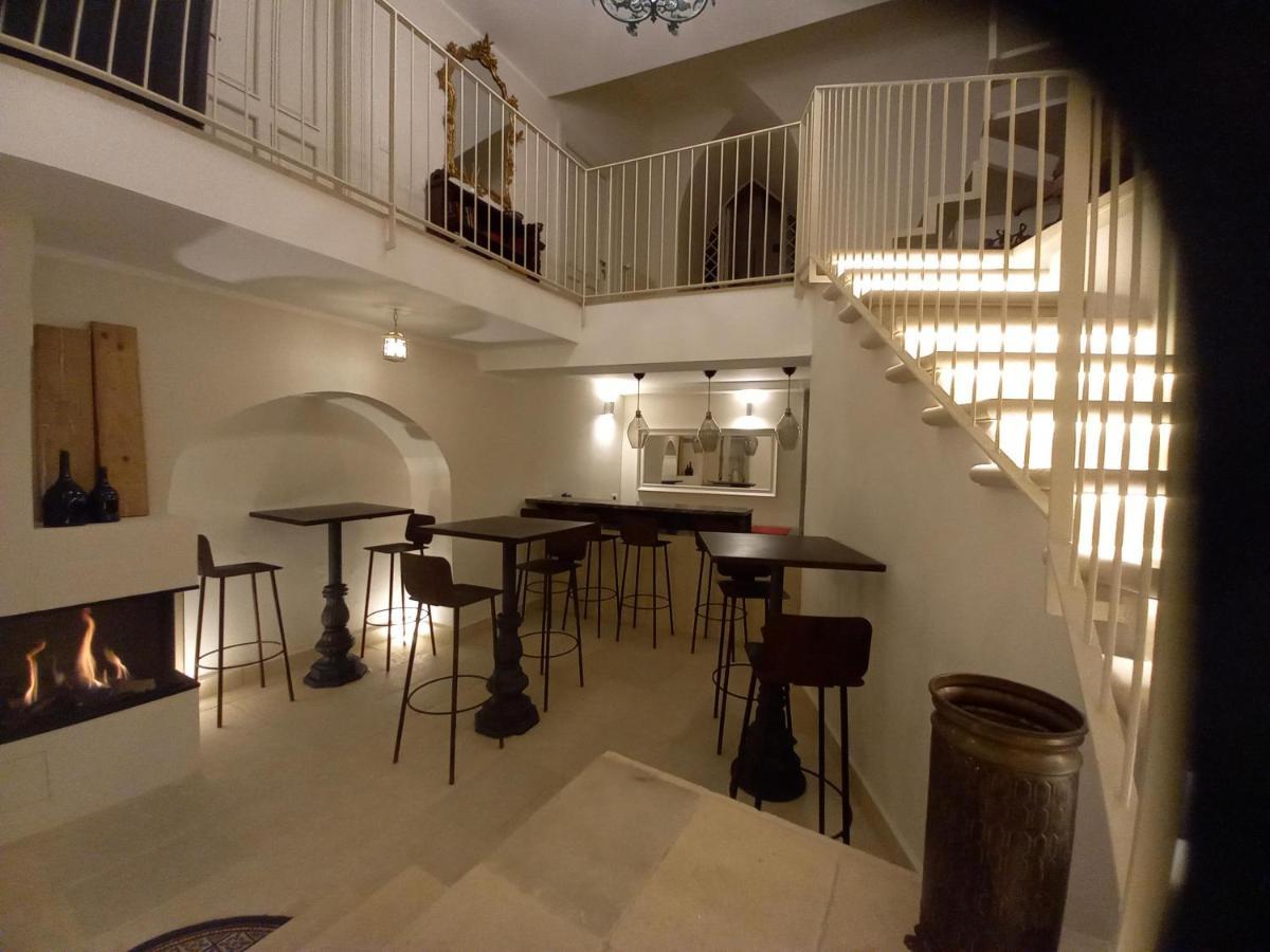Le Petit Palais - Naples Bed & Breakfast Екстериор снимка