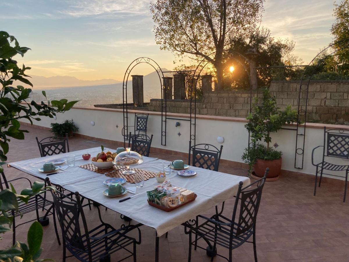 Le Petit Palais - Naples Bed & Breakfast Екстериор снимка